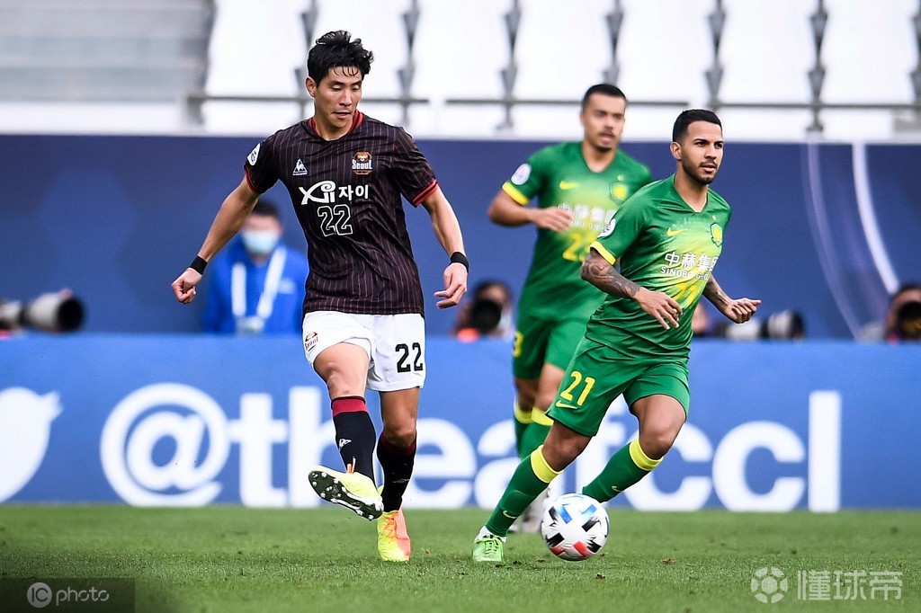 站式服务平台集结日瓦伦西亚备战亚冠；主帅复盘细节曝光；赛场秩序良好；临场指挥获称赞的简单介绍